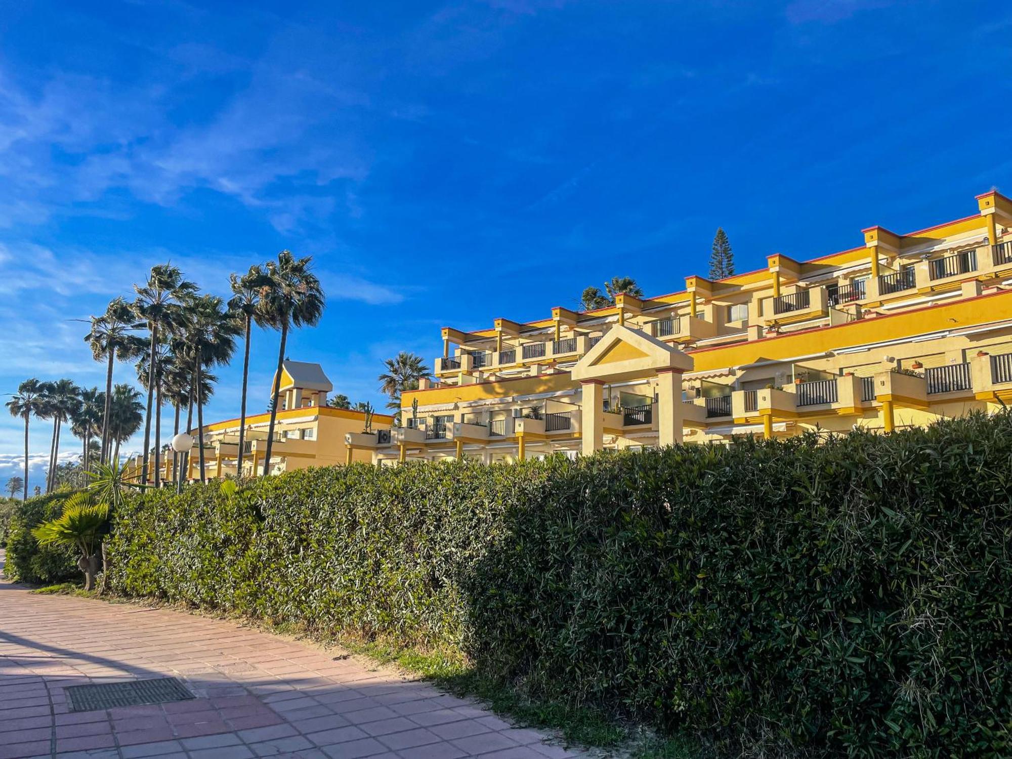 Modern Beach Apartment Romana Playa 723 In Marbella, Elviria Εξωτερικό φωτογραφία